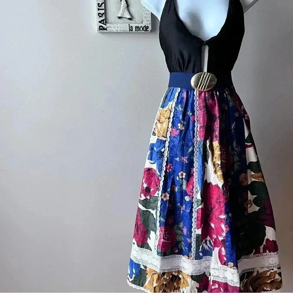 Vintage Dresses & Skirts - 1950s Vintage Floral Print Cotton Full Midi Skirt